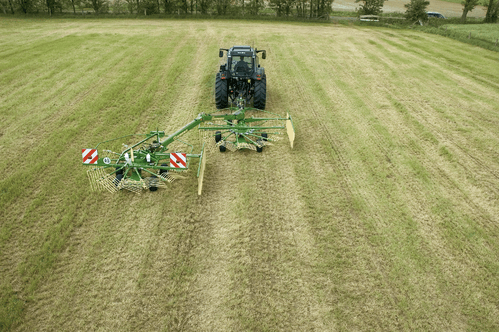 Fenaison - Andaineurs rotatifs - Andaineur double rotor SWADRO centraux et latéraux
