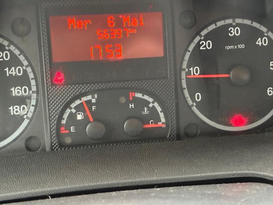 Unknown range 1600 Peugeot 2,2 HDI 130 CV 